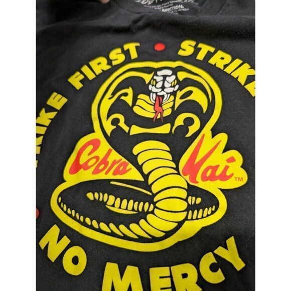 Cobra Kai Short Sleeve Graphic Tee Men's Medium - Picture 3 of 5